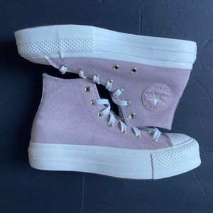 Platform Chuck Taylors